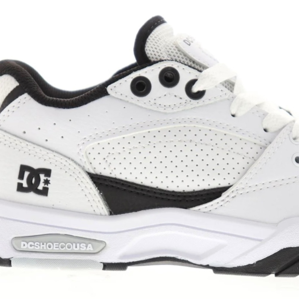 DC Maswell Mens White Leather Lace Up Skate Sneakers Shoes